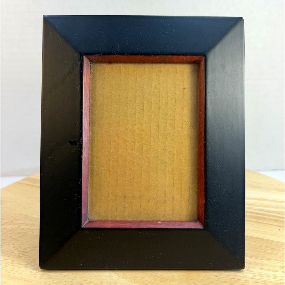 Matte Black Red Accent Wood Photo Frame 3.5x5 Freestanding Rear-Loading Portrait